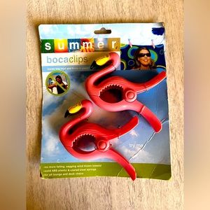 Towel clips on the beach, by pool, deck - Fun Flamingoes clips by Boca -NEW-1set